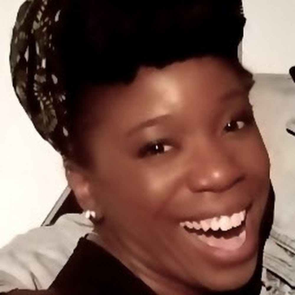 Meet your Posher, Lydia